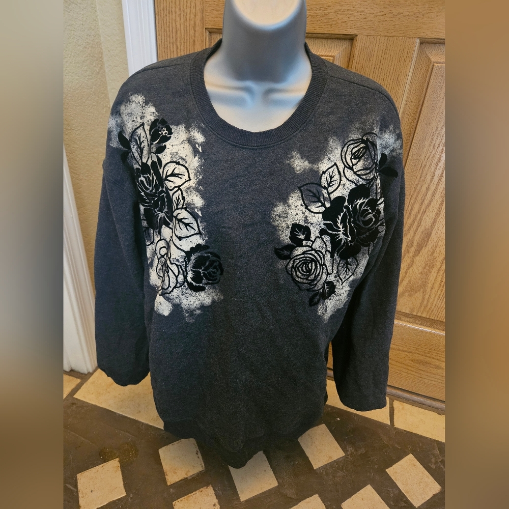 Grey Floral Print Sweatshirt